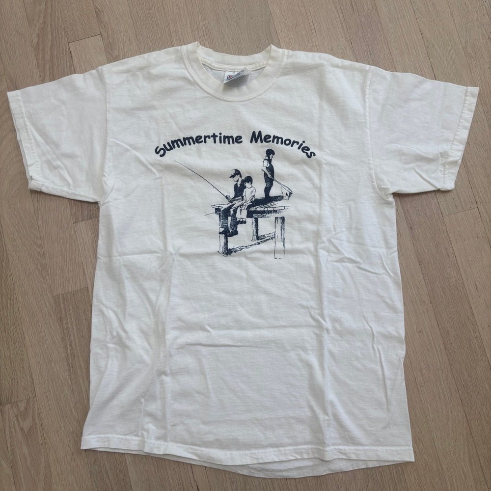 Hanes T-Shirt Mens Medium White Good Summertime Memories Fishing Graphic Tee